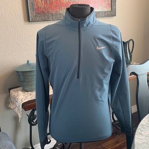 Rain jacket nike golf mens small. #nike #golf #mens